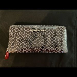 Michael Kors wallet